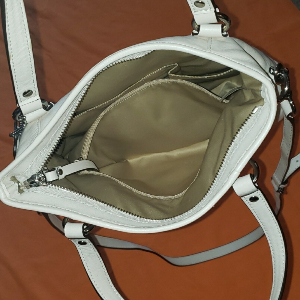 Authentic Coach Purse - Picture 5 of 8